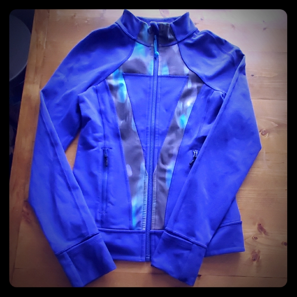 Size 12 Ivivva zip up